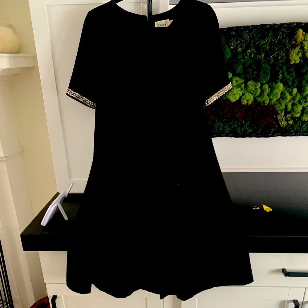 Eliza J classic black Aline cocktail dress with back zipper that is lined